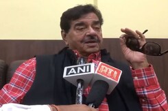 Shatrughan Sinha On Rahul Gandhi’s Remark On US Sikhs Shatrughan Sinha On Rahul Gandhi’s Remark On US Sikhs