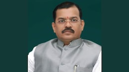 शिवसेना नेत्याचं काँग्रेसमधून निलंबन; पक्षात नसतानाही पक्षविरोधी काम केल्याचा ठपका