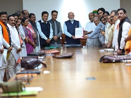 Indepth: क्रीमी लेयर पर सरकार ने सुप्रीम कोर्ट को दिया जवाब, क्या और क्यों कहा यहां पूरा समझिए Indepth: क्रीमी लेयर पर सरकार ने सुप्रीम कोर्ट को दिया जवाब, क्या और क्यों कहा यहां पूरा समझिए