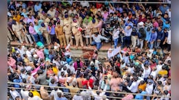 'बदलापूरच्या आंदोलकांवरील गुन्हे मागे घ्या' कोणी केली मागणी?