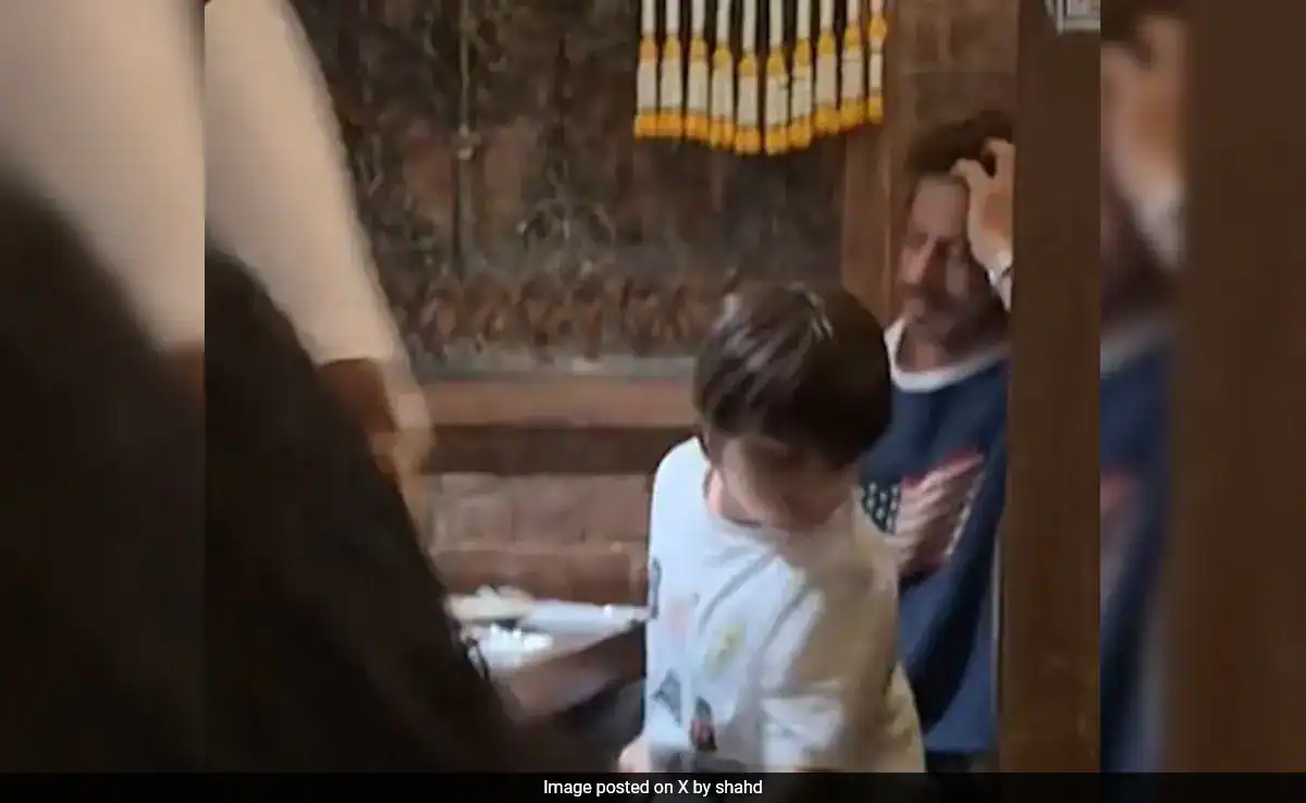 Throwback Video: Shah Rukh Khan And Son AbRam Spotted At A New York Restaurant