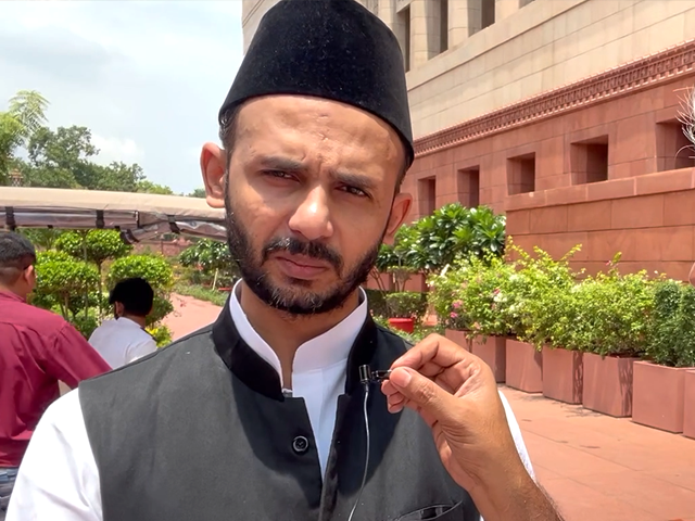 Waqf Board Amendment Bill: वक्फ बोर्ड बिल पर बोले सपा सांसद Ziaur Rahman Barq: 'हमारे मामले में...'