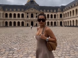 Malaika Arora's "48 Hours In Paris" Featured The Eiffel Tower And More Historical Landmarks Malaika Arora's "48 Hours In Paris" Featured The Eiffel Tower And More Historical Landmarks
