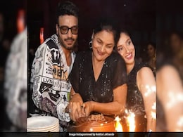 Ankita Lokhande's "Fun Birthday Bash" For Husband Vicky Jain And Mother Vandana Lokhande: "My Left And Right Hand" Ankita Lokhande's "Fun Birthday Bash" For Husband Vicky Jain And Mother Vandana Lokhande: "My Left And Right Hand"