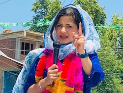 Mehbooba Mufti's Daughter Charged For Attacking, Biting Cop During PDP Protest