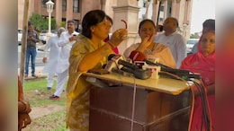 सदन में महिला विधायक की टूटी चूड़ियां, मार्शल का चबाया अंगूठा और मरोड़े हाथ; कांग्रेस विधायक का निलंबन पड़ा भारी