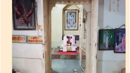 Rajasthan: कोटा के श्रीनाथजी मंदिर में चाकू-डंडे लेकर घुसे 30 लोग, मंदिर को दी बम से उड़ाने की धमकी&nbsp;