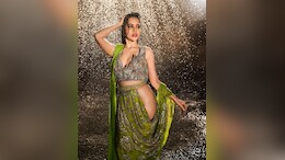 Uorfi Javed In Abu Jani Sandeep Khosla's Hipster Saree Is The Ethnic Garment's Most Daring Take