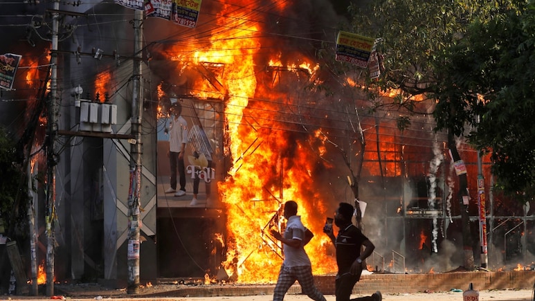 As Hindus Face Attacks, Yunus Appears To Lose Control In Bangladesh