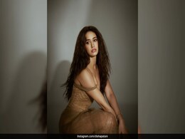 Glam Is Served Fresh With Disha Patani In A Beige Gown With A Gold Touch Glam Is Served Fresh With Disha Patani In A Beige Gown With A Gold Touch