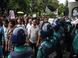 Bangladesh Police Return To Dhaka Streets After Weeklong Strike Bangladesh Police Return To Dhaka Streets After Weeklong Strike