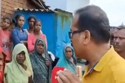कटनी: बाढ़ से बिगड़े हालात टूट गए घर, कई गांव तबाह कटनी: बाढ़ से बिगड़े हालात टूट गए घर, कई गांव तबाह