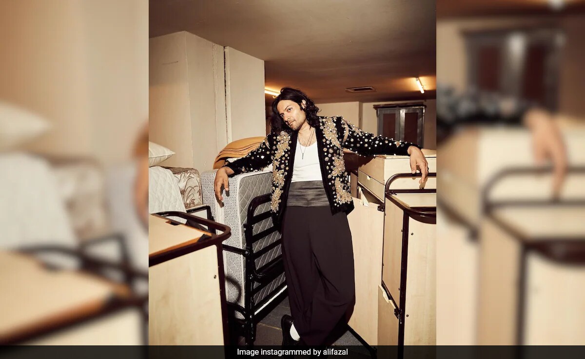 The Internet Thinks They Spotted Ali Fazal In A Photo With Blake Lively And Hugh Jackman. Pic Inside