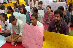 Kolkata Rape-Murder Case: Doctors Of Bengaluru's NIMHANS Demand Justice Kolkata Rape-Murder Case: Doctors Of Bengaluru's NIMHANS Demand Justice