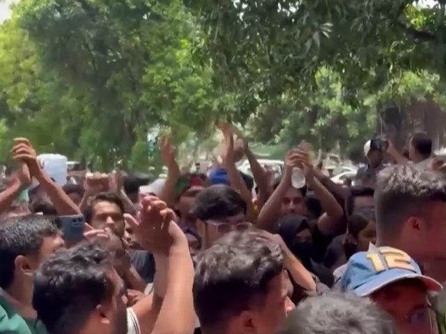 Bangladesh Hindus Protest Targeted Violence, Yunus Calls Attacks "Heinous"