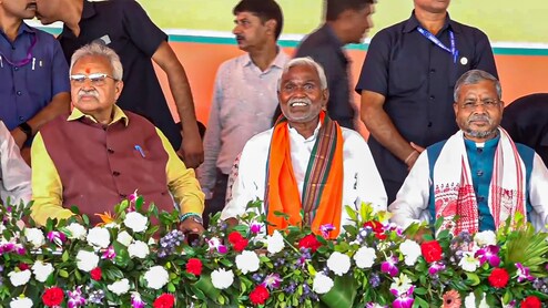 BJP के हुए चंपई सोरेन, शिवराज सिंह चौहान और हिमंत बिस्व शर्मा की मौजूदगी में हुए शामिल