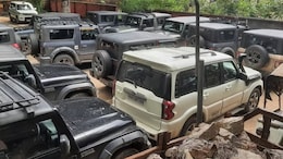 रणथंभौर नेशनल पार्क में बिना परमिशन घुसी 14 लग्जरी गाड़ियां जब्त, एक-एक लाख लगा जुर्माना, दो वनकर्मी सस्पेंड