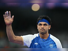 पीएम मोदी से लेकर रक्षामंत्री राजनाथ सिंह तक, इतिहास रचने के बाद नीरज चोपड़ा को मिल रही है जमकर बधाई पीएम मोदी से लेकर रक्षामंत्री राजनाथ सिंह तक, इतिहास रचने के बाद नीरज चोपड़ा को मिल रही है जमकर बधाई