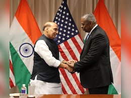 रक्षा मंत्री राजनाथ सिंह ने US के रक्षा सचिव से की मुलाकात, रक्षा सहयोग बढ़ाने पर बनी बात रक्षा मंत्री राजनाथ सिंह ने US के रक्षा सचिव से की मुलाकात, रक्षा सहयोग बढ़ाने पर बनी बात