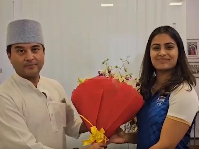Manu Bhaker | Jyotiraditya Scindia Congratulates Olympic Champion Manu Bhaker