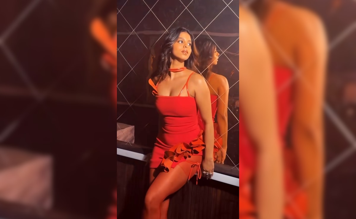 suhana khan orange dress Suhana Khan-Inspired 8 Bodycon Dresses To Flatter Your Curves