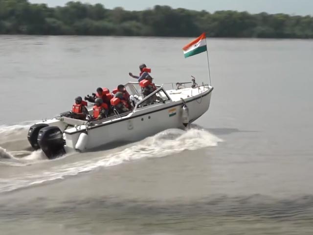 BSF Jawans Step-Up Vigil On Chenab River Ahead Of Independence Day