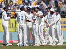 करीब एक साल पहले इस भारतीय पेसर ने खेला था आखिरी टेस्ट, ऐसा समय आया कि अब लेना पड़ा यह फैसला