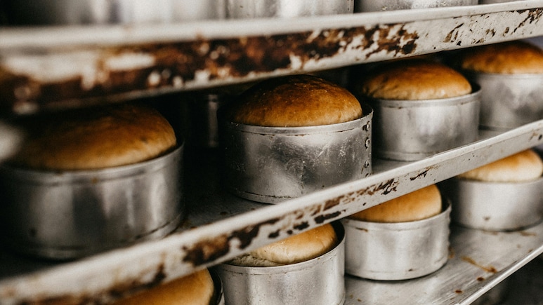 इन बेकवेयर यूटेंसिल से अपनी बेकिंग स्किल्स को बेहतर बनाएं, 20% तक की छूट का आनंद लें इन बेकवेयर यूटेंसिल से अपनी बेकिंग स्किल्स को बेहतर बनाएं, 20% तक की छूट का आनंद लें