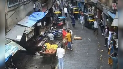 5वें फ्लोर से छोटी बच्ची पर गिरा कुत्ता, अस्पताल में हुई मौत; हादसा CCTV में कैद