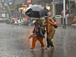 Rajasthan Weather: जयपुर से शेखावटी तक बारिश का कहर, 17 जिलों में अलर्ट; जानिए आपके जिले में कैसा रहेगा मौसम