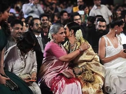 जब रेखा ने दौड़कर भरी महफिल में जया को लगा लिया था गले, अमिताभ भी नहीं कर पाए थे यकीन, वायरल हुआ ये VIDEO जब रेखा ने दौड़कर भरी महफिल में जया को लगा लिया था गले, अमिताभ भी नहीं कर पाए थे यकीन, वायरल हुआ ये VIDEO