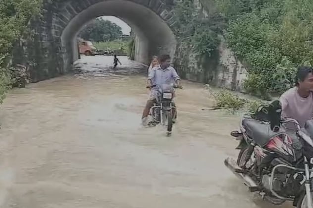  झमाझम बारिश के कारण नदी नाले उफान पर.