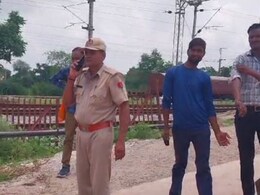 हादसा या सुसाइड? ट्रेन की चपेट में आने से 2 महिलाओं की दर्दनाक मौत पर उलझी पुलिस हादसा या सुसाइड? ट्रेन की चपेट में आने से 2 महिलाओं की दर्दनाक मौत पर उलझी पुलिस