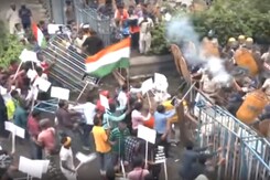 Kolkata Protesters Break Barricades, Cops Fire Tear Gas Shells Kolkata Protesters Break Barricades, Cops Fire Tear Gas Shells