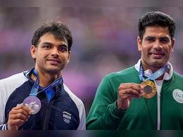 Arshad Nadeem Hits Out At 'Fake' Prize Promises Made In Pakistan After He Beat Neeraj Chopra For Olympics Gold Arshad Nadeem Hits Out At 'Fake' Prize Promises Made In Pakistan After He Beat Neeraj Chopra For Olympics Gold
