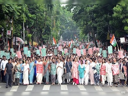 <i> "Dramebaazi" </i> : BJP Leader On Mamata Banerjee's Protest Over Kolkata Horror <i> "Dramebaazi" </i> : BJP Leader On Mamata Banerjee's Protest Over Kolkata Horror