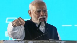 शिवाजी महाराजांची माफी, सावरकरांचा उल्लेख, मोदींनी कसं बदललं राज्याचं राजकारण?
