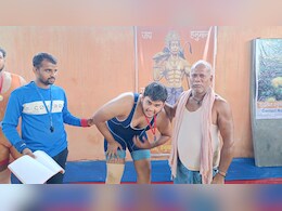 नागपंचमी पर कुश्ती प्रतियोगिता का अनूठा संगम ! अखाड़े में पहलवानों ने दिखाए दाव 