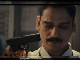 IC 814 Hijack : प्रवाशांसोबत अंताक्षरी ते दहशतवाद्याकडून माफी, अनुभव सिन्हाच्या वेब सीरिजमध्ये काय आहे? IC 814 Hijack : प्रवाशांसोबत अंताक्षरी ते दहशतवाद्याकडून माफी, अनुभव सिन्हाच्या वेब सीरिजमध्ये काय आहे?
