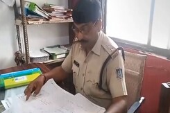 Gwalior Rape Case: ग्वालियर में नाबालिग को अगवा कर चलती कार में किया रेप Gwalior Rape Case: ग्वालियर में नाबालिग को अगवा कर चलती कार में किया रेप