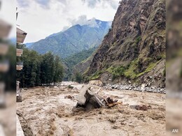 Heavy Rains Lash Himachal, 135 Roads Shut Due To Landslides, Flash Floods Heavy Rains Lash Himachal, 135 Roads Shut Due To Landslides, Flash Floods