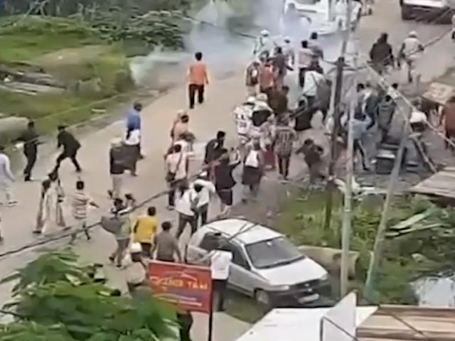 Imphal Tension: Clash Between Police, Ethnic Violence Victims