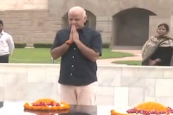 Manish Sisodia ने रिहाई के बाद राजघाट पर राष्ट्रपति Mahatma Gandhi को दी श्रद्धांजलि Manish Sisodia ने रिहाई के बाद राजघाट पर राष्ट्रपति Mahatma Gandhi को दी श्रद्धांजलि