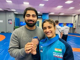 "Gain Cheap Popularity": Vinesh Phogat's Husband Blasts Claims Of Rs 16 Crore-Plus Cash Prize After Olympics 2024 "Gain Cheap Popularity": Vinesh Phogat's Husband Blasts Claims Of Rs 16 Crore-Plus Cash Prize After Olympics 2024