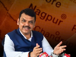 देवेंद्र फडणवीसांना आव्हान देण्यासाठी काँग्रेससह राशपचा बडा नेताही इच्छुक,  नागपूर दक्षिण-पश्चिमसाठी दिग्गजांमध्ये धुमश्चक्री होणार? देवेंद्र फडणवीसांना आव्हान देण्यासाठी काँग्रेससह राशपचा बडा नेताही इच्छुक,  नागपूर दक्षिण-पश्चिमसाठी दिग्गजांमध्ये धुमश्चक्री होणार?