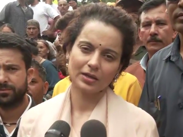 Kangana Ranaut ने Sheikh Hasina के Bangladesh छोड़ने पर दिया रिएक्शन, बोलीं - मुस्लिम देश में...