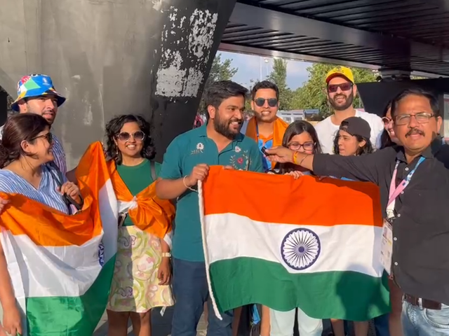 Paris Olympics 2024: Bandminton Player Lakshya Sen ने लहराया भारत का परचम, दुनिया भर के फैंस ने लगाए नारे