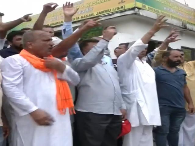 BJP Faces Trouble Inside Party Over Katra Candidate