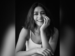 Mrunal Thakur Attempts Serious Food Blogging For Thecha, Ends With A Laughter Riot