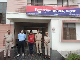सलूम्बर में राखी के दिन नाबालिग का रेप करने वाला दरिंदा गिरफ्तार, धरियावद विधायक ने प्रशासन को दी थी चुनौती सलूम्बर में राखी के दिन नाबालिग का रेप करने वाला दरिंदा गिरफ्तार, धरियावद विधायक ने प्रशासन को दी थी चुनौती
